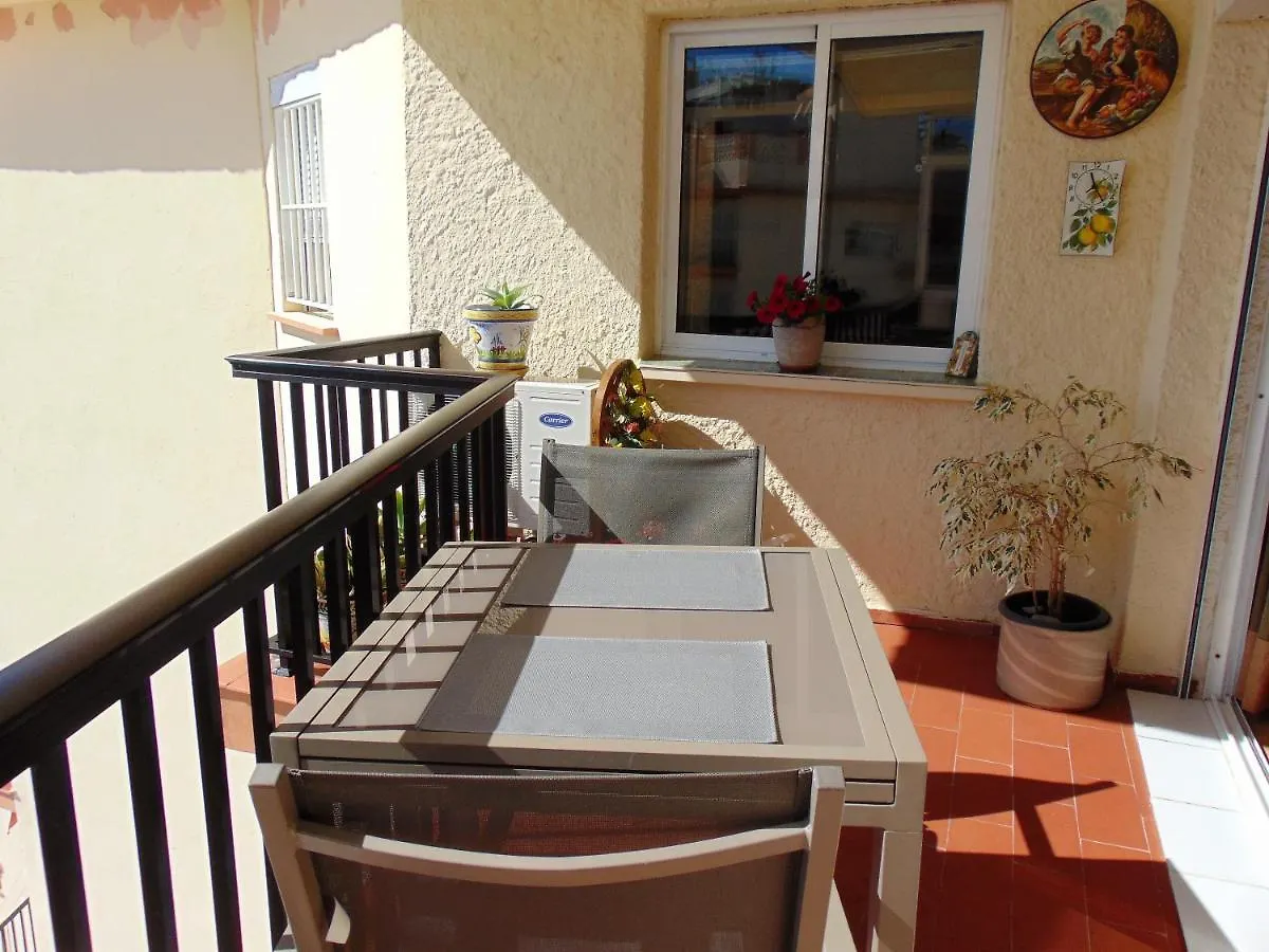 Apartamento One Bedroom, Top Floor, By The Sea, Fuengirola